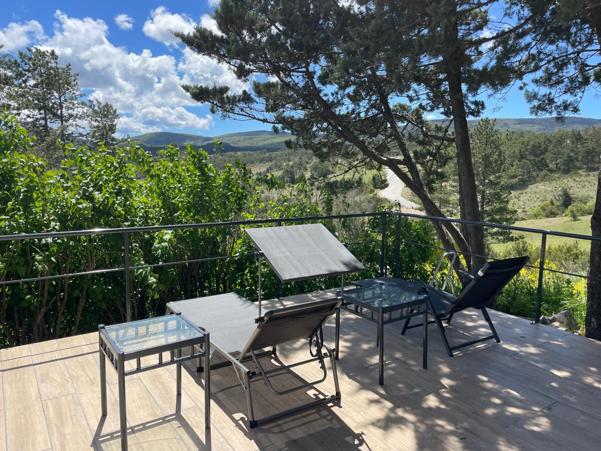 La Maison D'Eddy Et Caro Aux Portes Du Verdon Trigance Exterior foto