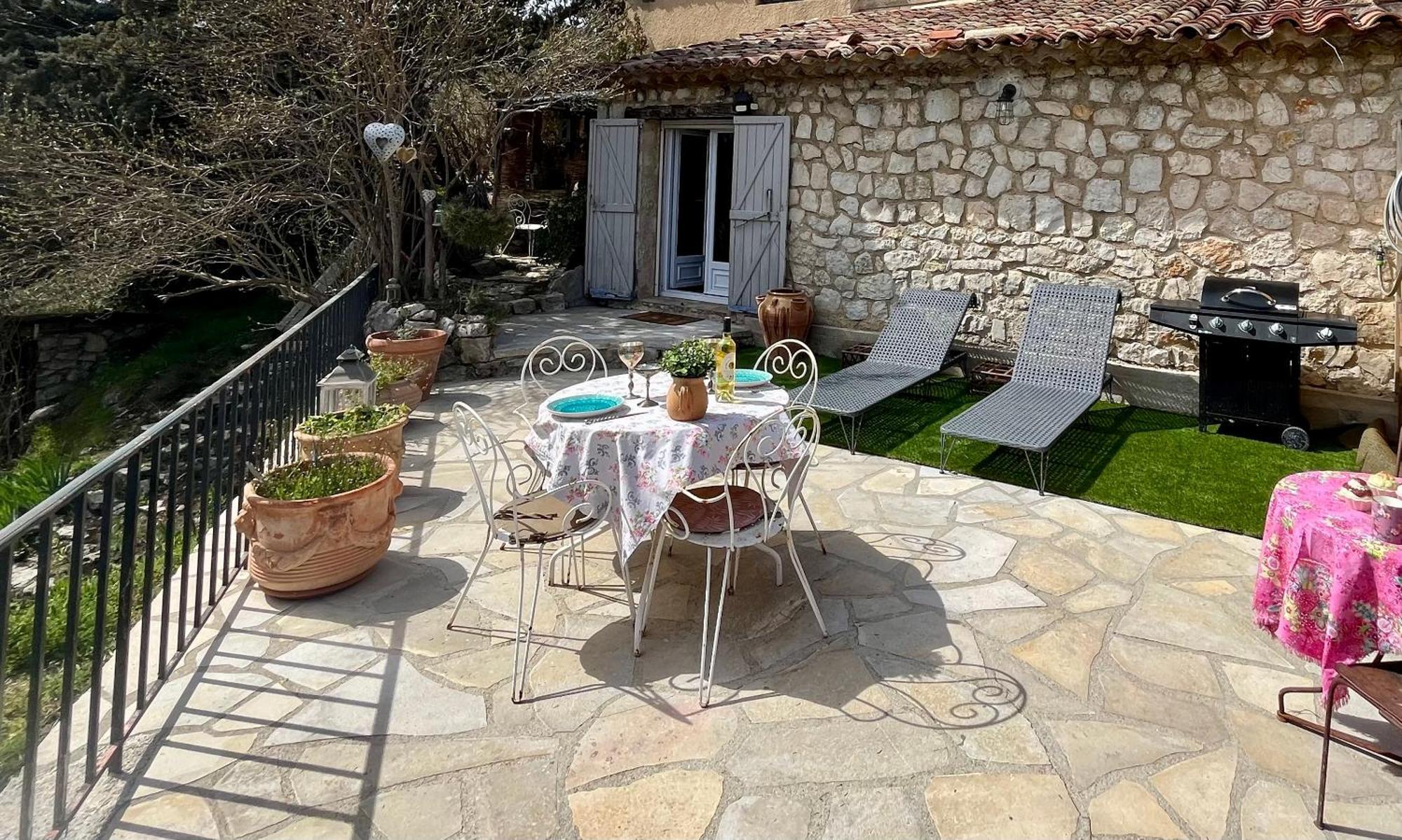 La Maison D'Eddy Et Caro Aux Portes Du Verdon Trigance Exterior foto